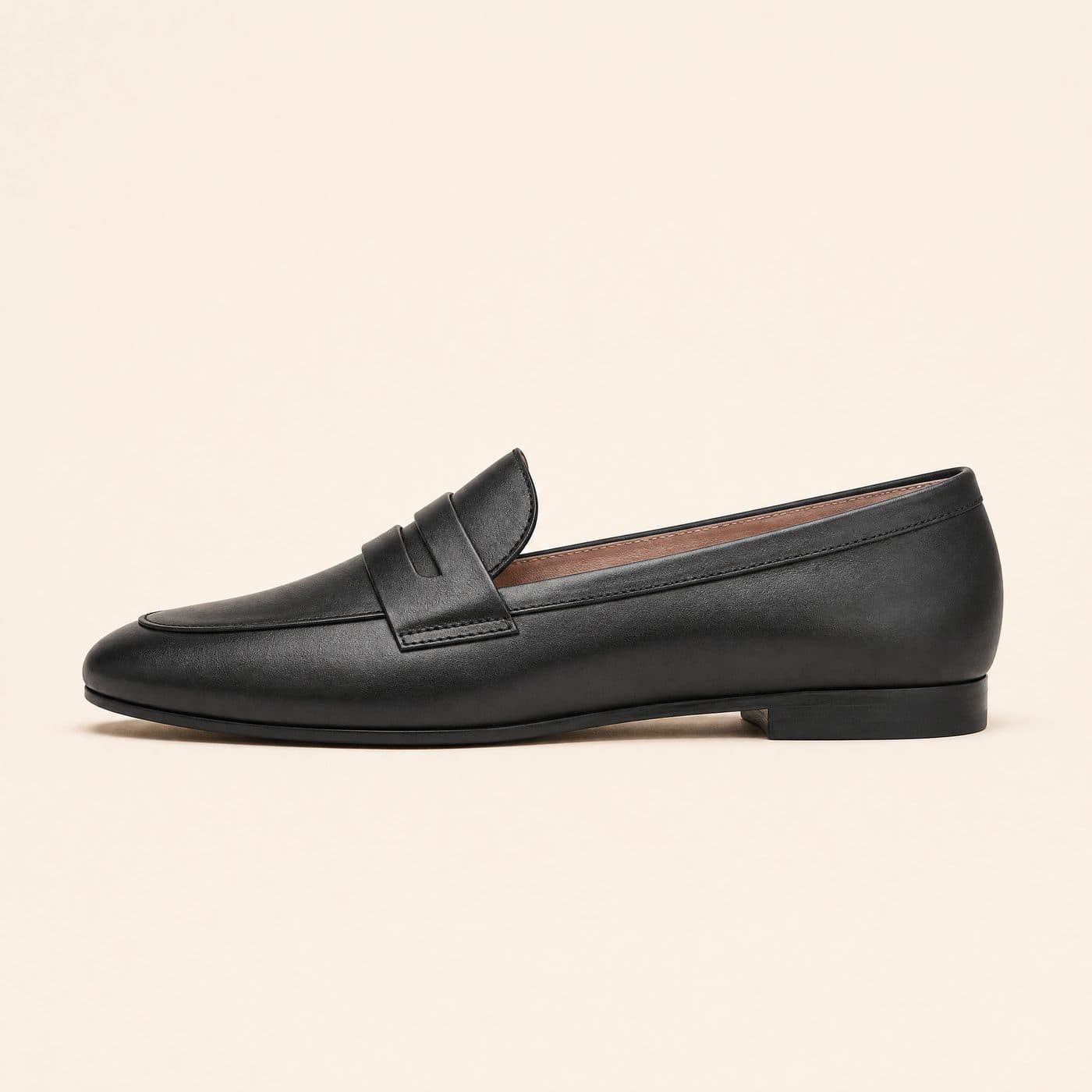 Loafer Penny photographed from the side